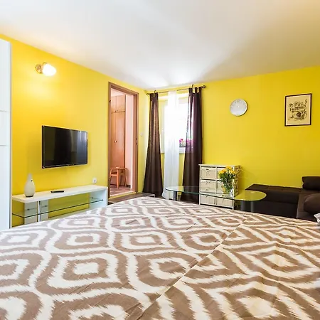 Kruljac 2br Holiday House * زادار