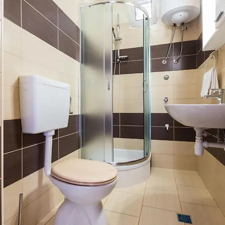 Kruljac 2br Holiday House شقة زادار