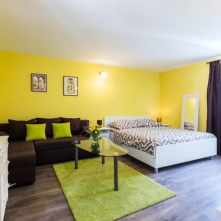 Kruljac 2br Holiday House Διαμέρισμα *